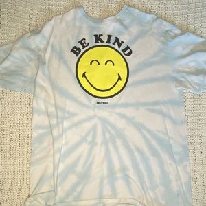 be kind smiley shirt